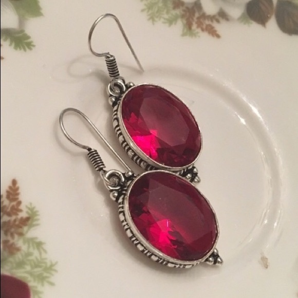 Excelencia Jewelry - Red faceted oval quartz drop earrings in silver